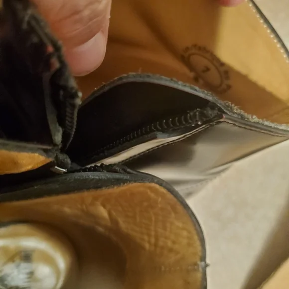 John fluevog size 7 rock star nuumite - Picture 7 of 7